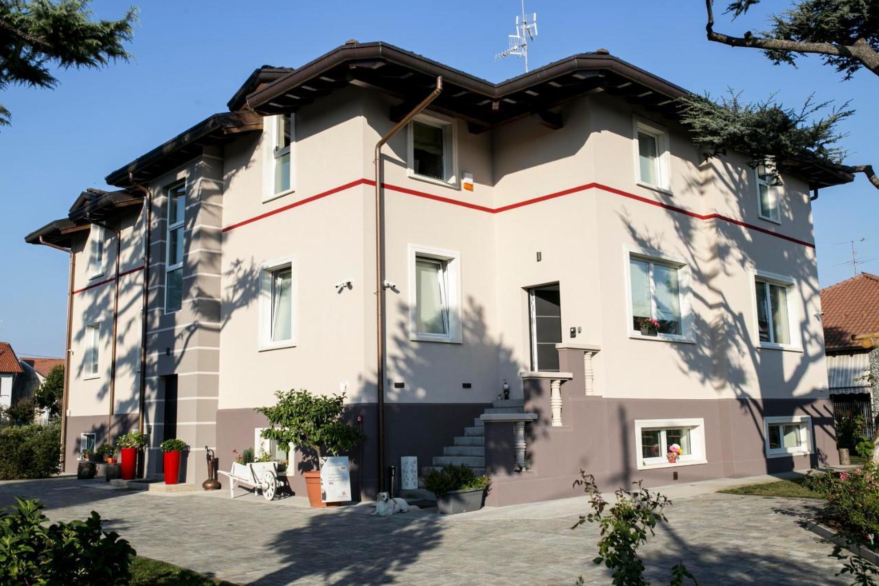 Casa Ananda Bed and Breakfast Ferno Exteriör bild