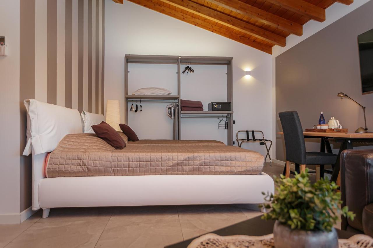 Casa Ananda Bed and Breakfast Ferno Exteriör bild